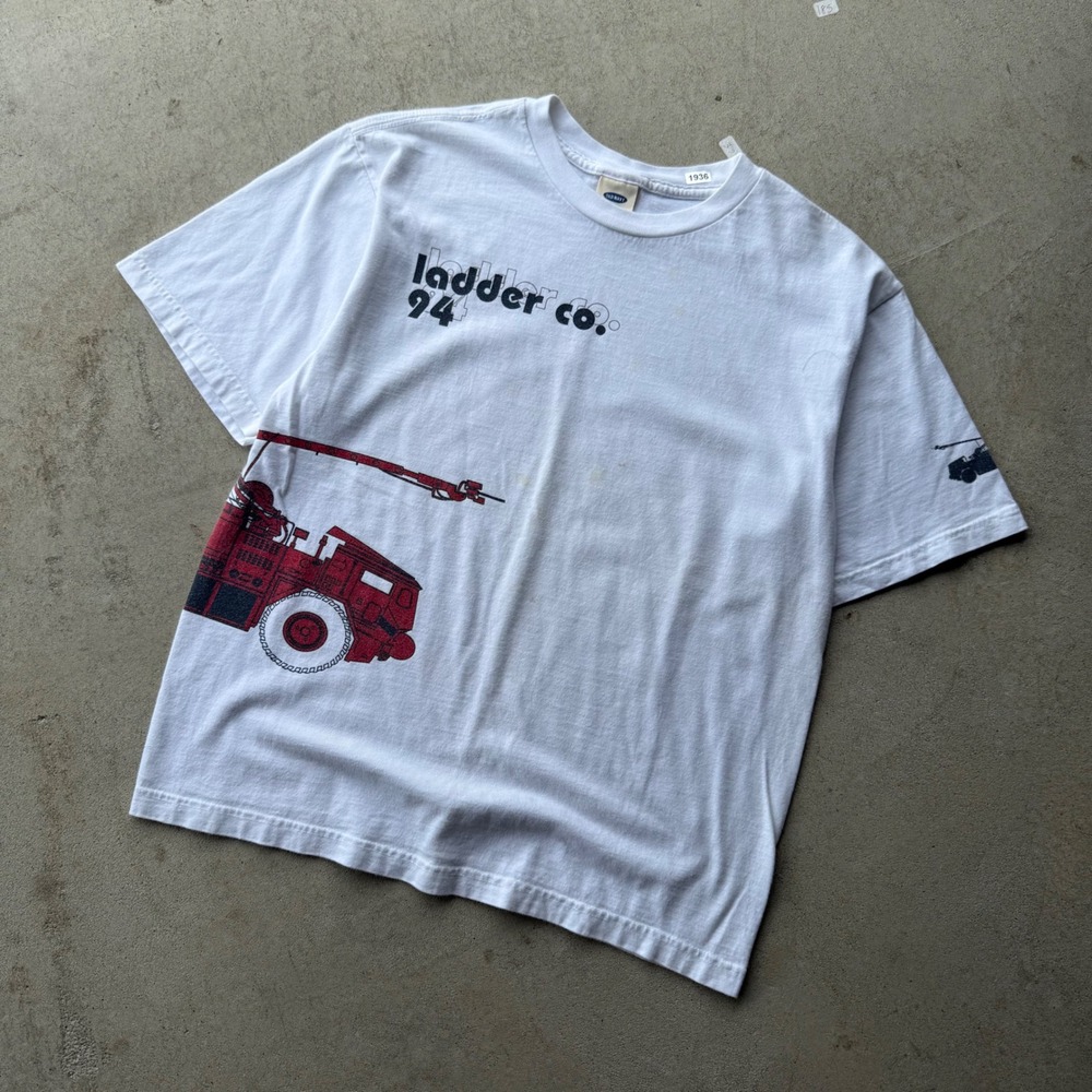Y2K Kids Old Navy Ladder Co. 94 Fire Truck Graphic T-Shirt White XL